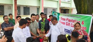 পুঠিয়ায় নারী-শিশুদের ব্রাইট লাইফভলান্টিয়ার্সের বৃক্ষ উপহার প্রদান