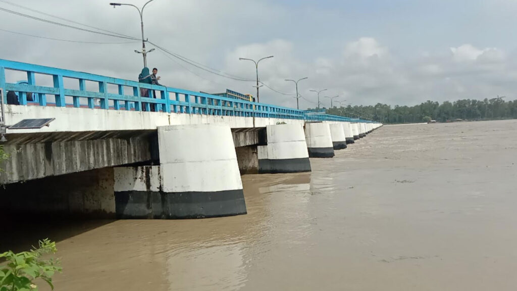 তিস্তার পানি ফের বিপৎসীমার ওপরে, নদীপাড়ে বন্যা আতঙ্ক