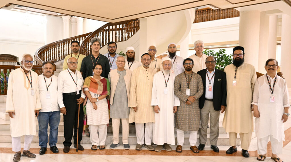 প্রধান উপদেষ্টার সঙ্গে বৈঠক শেষে যা বললেন ৭ দলের নেতারা