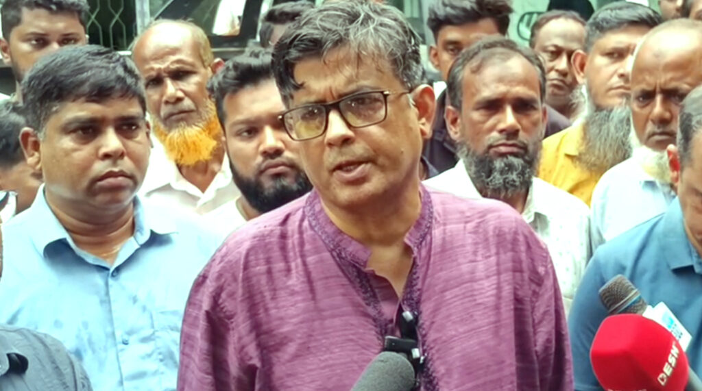 মাগুরার শ্রীপুর উপজেলায় কবি ফররুখ আহমেদের বাড়ি পরিদর্শনে প্রেস সচিব শফিকুল আলম