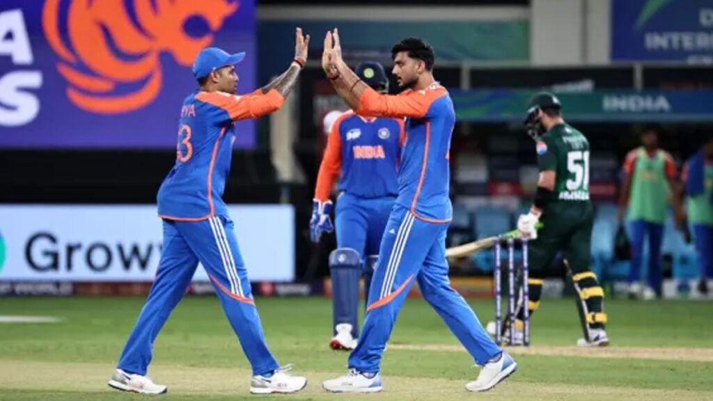 পাকিস্তানের বিপক্ষে সহজে জিতল ভারত