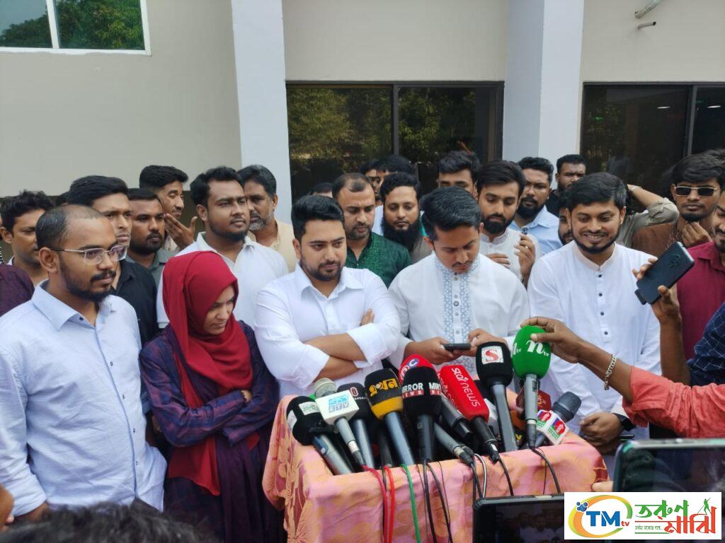 সংস্কার বা ইতিহাসের বিপক্ষে দাঁড়ানো কোন দলের সাথে জোট নয়: নাহিদ
