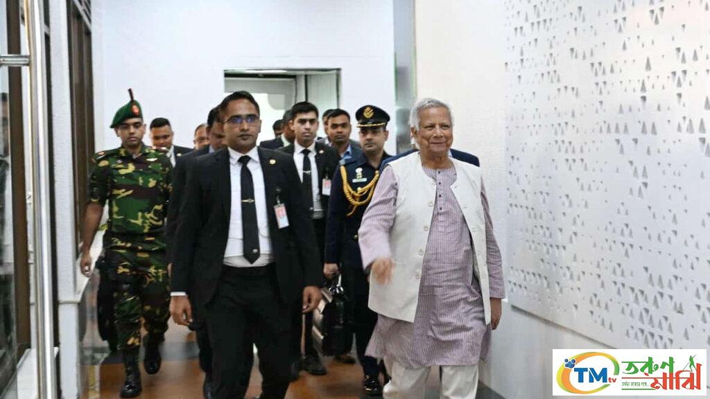 দেশে ফিরেছেন প্রধান উপদেষ্টা