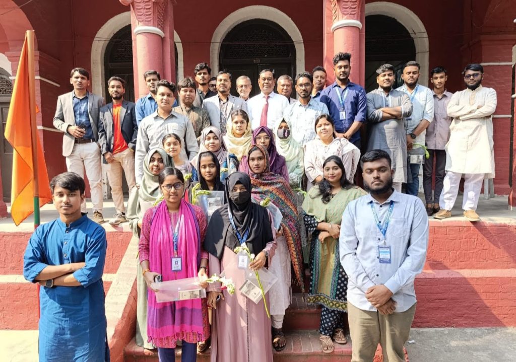 আরসিআরইউ’র নবীন বরণ অনুষ্ঠিত