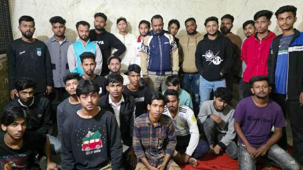 নিষিদ্ধ ছাত্রলীগের ৪৪ নেতাকর্মী আটক কুমিল্লায়