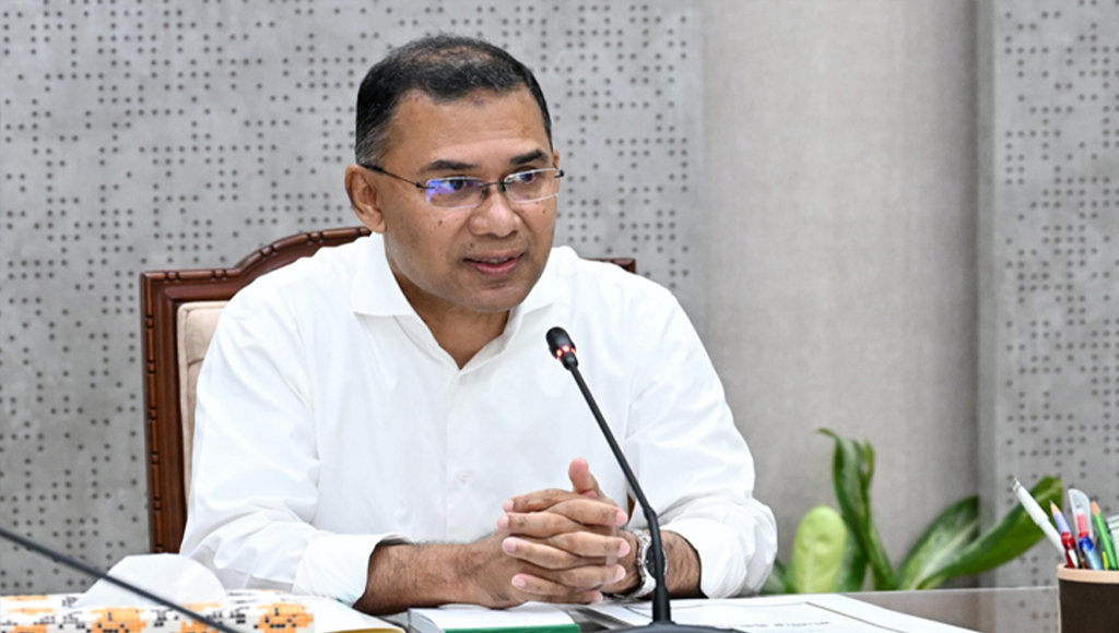 টানা ১৬ ঘন্টা অফিস করলেন প্রধানমন্ত্রী