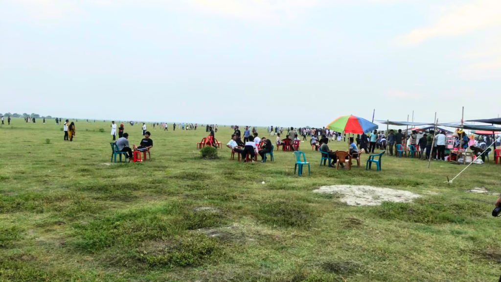 ‘মিনি সুইজারল্যান্ডে’বাড়ছে ভিড়, ড্রোন-ক্যামেরায় অস্বস্তিতে স্থানীয়রা