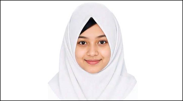 রেল ক্রসিংয়ে ট্রেনে কাটা পড়ে মাদরাসাছাত্রী নিহত