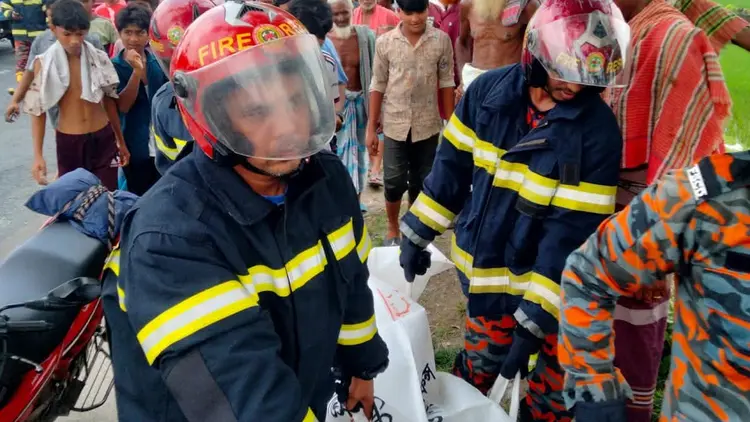 ময়মনসিংহে পৃথক সড়ক দুর্ঘটনায় নারীসহ নিহত ২