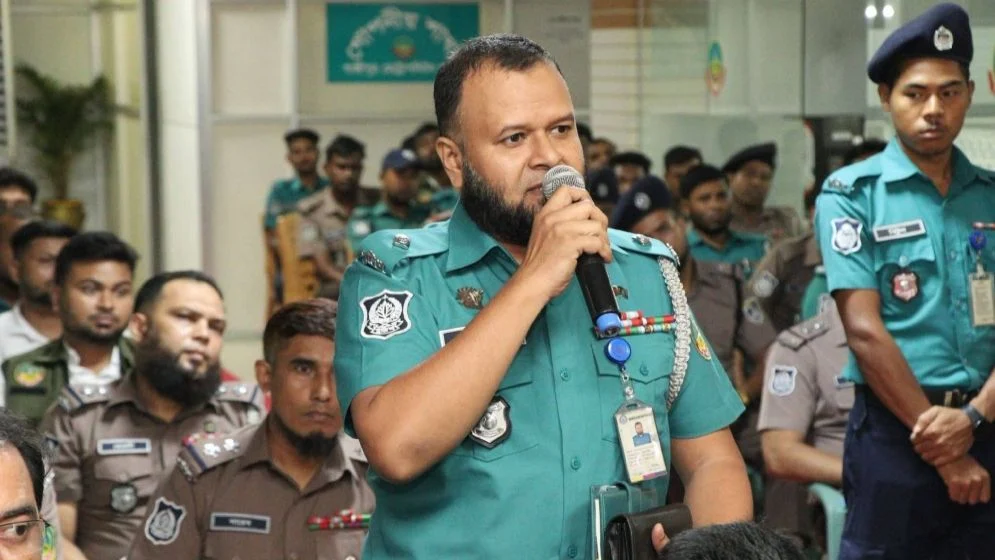 বিরোধীদলের লংমার্চ নিয়ে ফেসবুক পোস্ট, জিএমপির কর্মকর্তা প্রত্যাহার