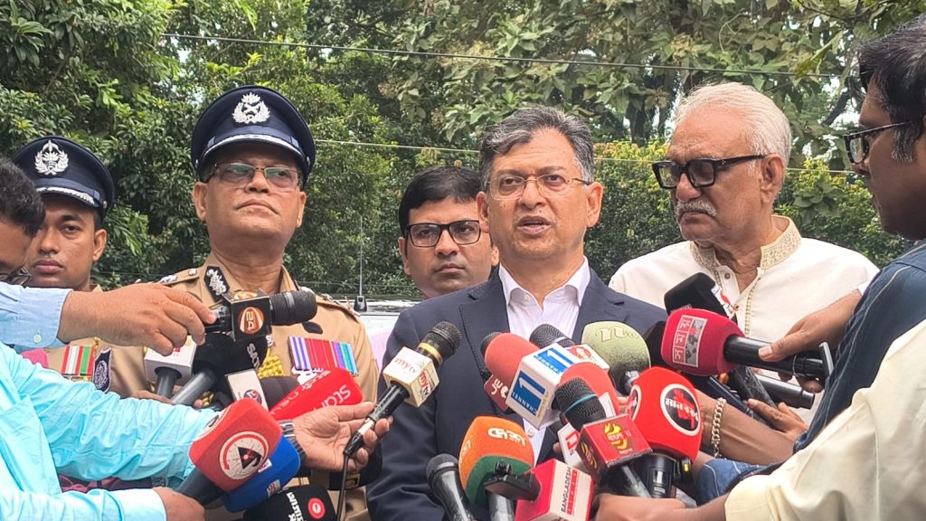 আওয়ামী লীগ স্বৈরতান্ত্রিক একটি মাফিয়া শক্তিঃ স্বরাষ্ট্রমন্ত্রী