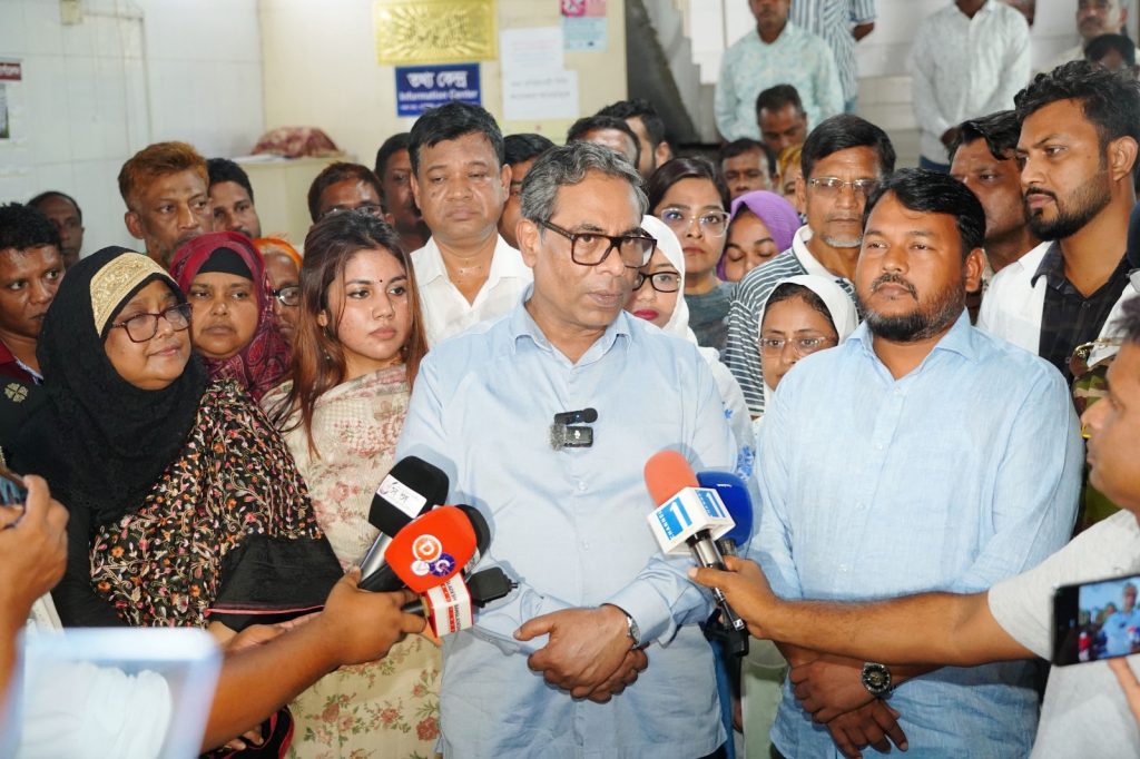 রাজশাহী সিটি হাসপাতাল আধুনিকায়নে সহযোগিতার আশ্বাস স্বাস্থ্য প্রতিমন্ত্রীর